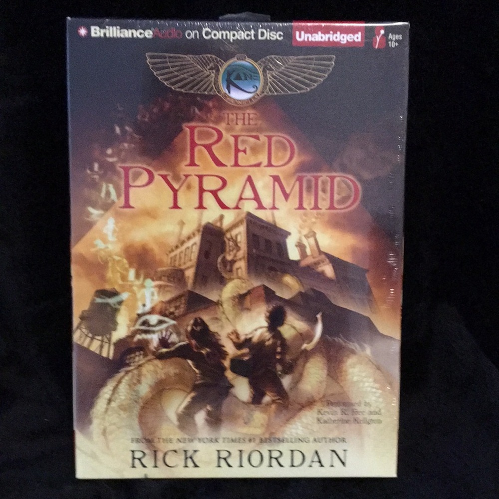 Rick Riordan The Red Pyramid audiobook. Reading. Listening tapes. 12 discs